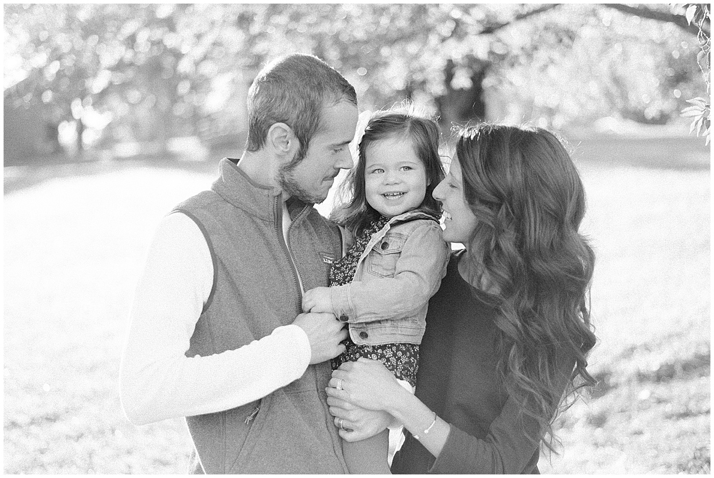 Fall Family Portraits at Centennial Park | Kelly Family - Meghan ...