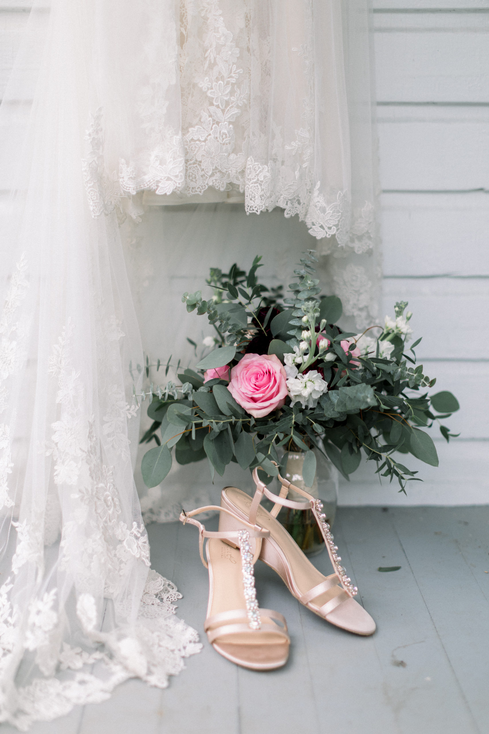 wedding details from the bride, gold bridal shoes, florals and more from chic Howard county conservancy wedding