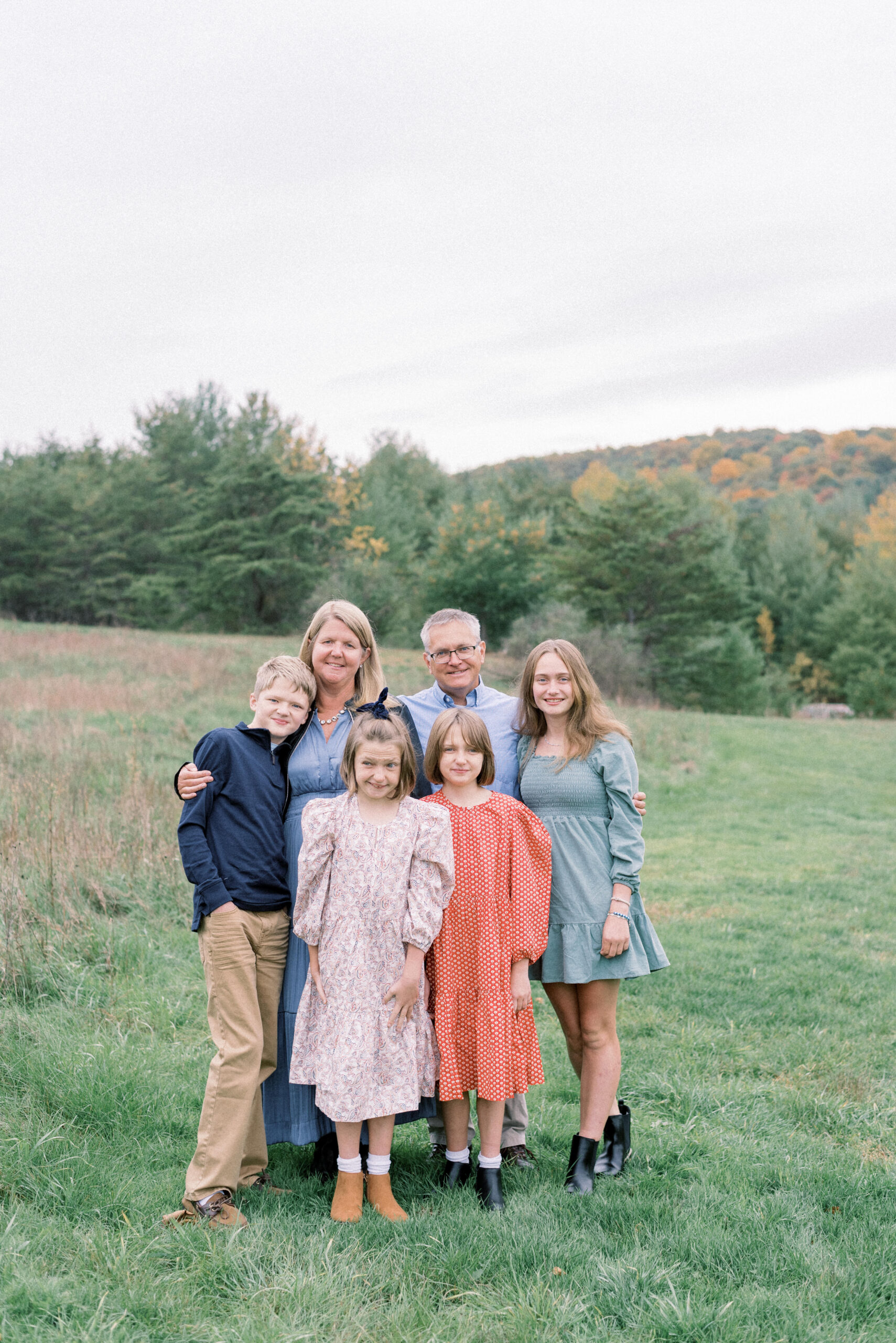 Pennsylvania photographer captures family standing together during family portraits