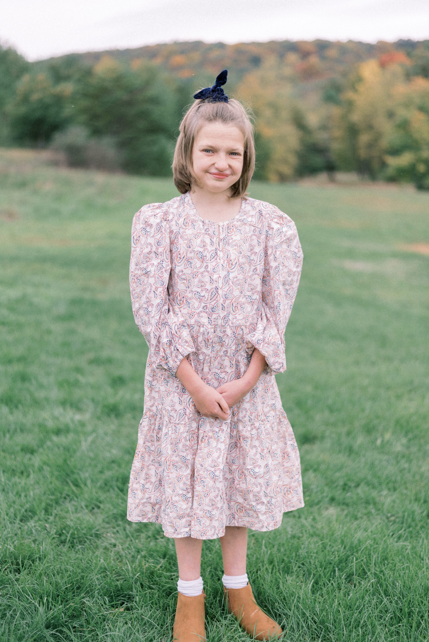 Pennsylvania photographer captures young girl wearing pink dress