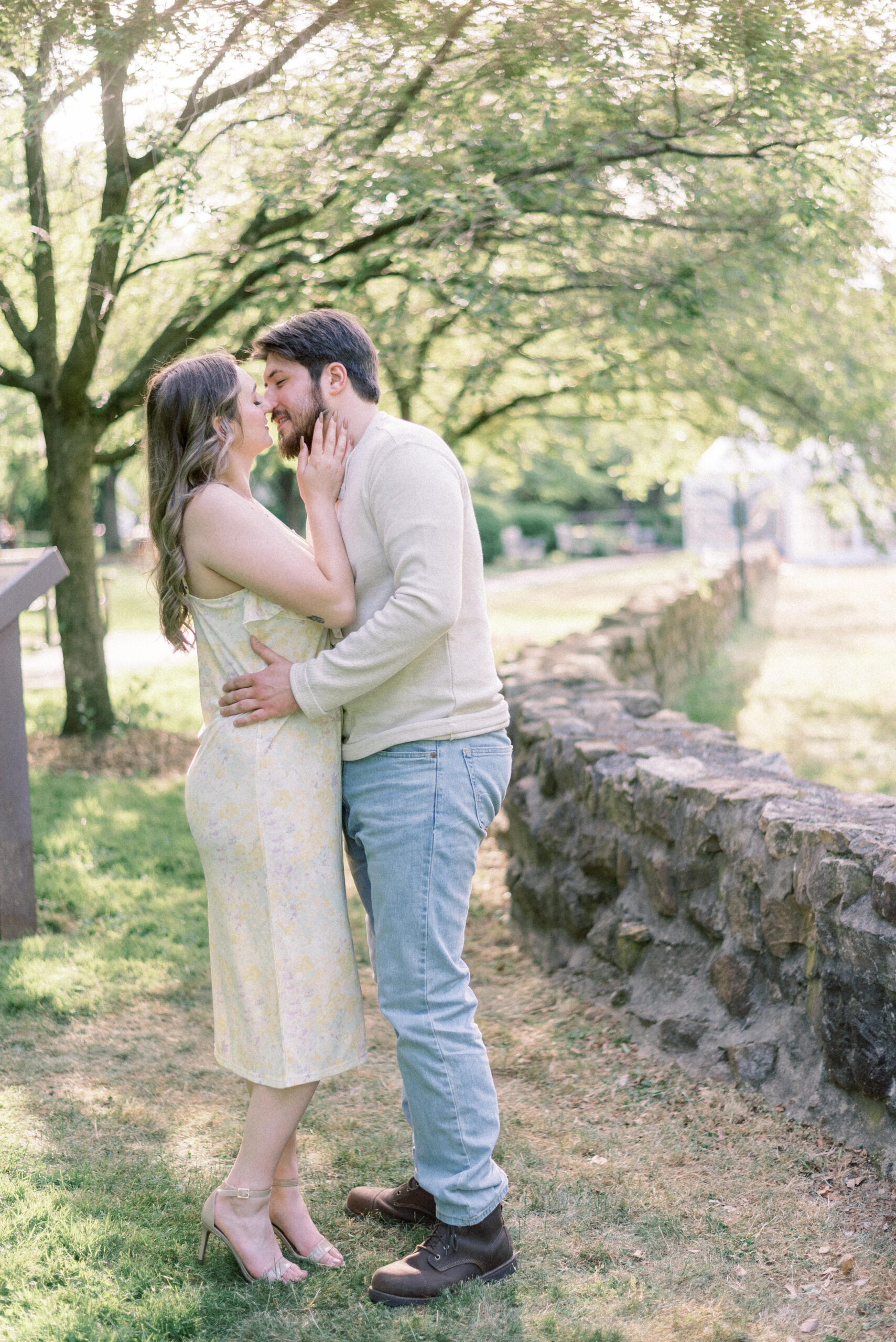 Maryland wedding photographer captures couple kissing in garden outside Reading Museum