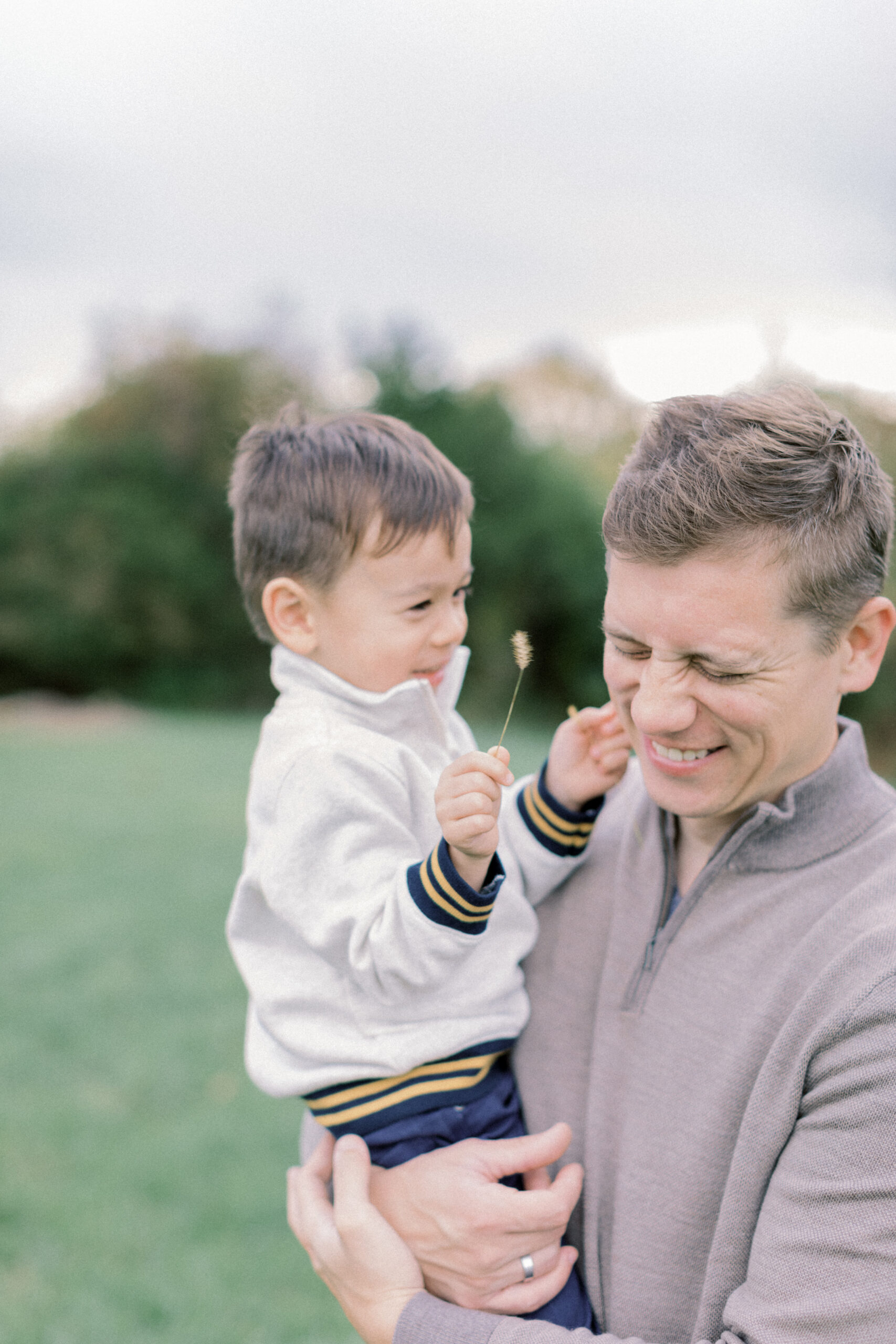 Maryland photographer captures father laughing with son