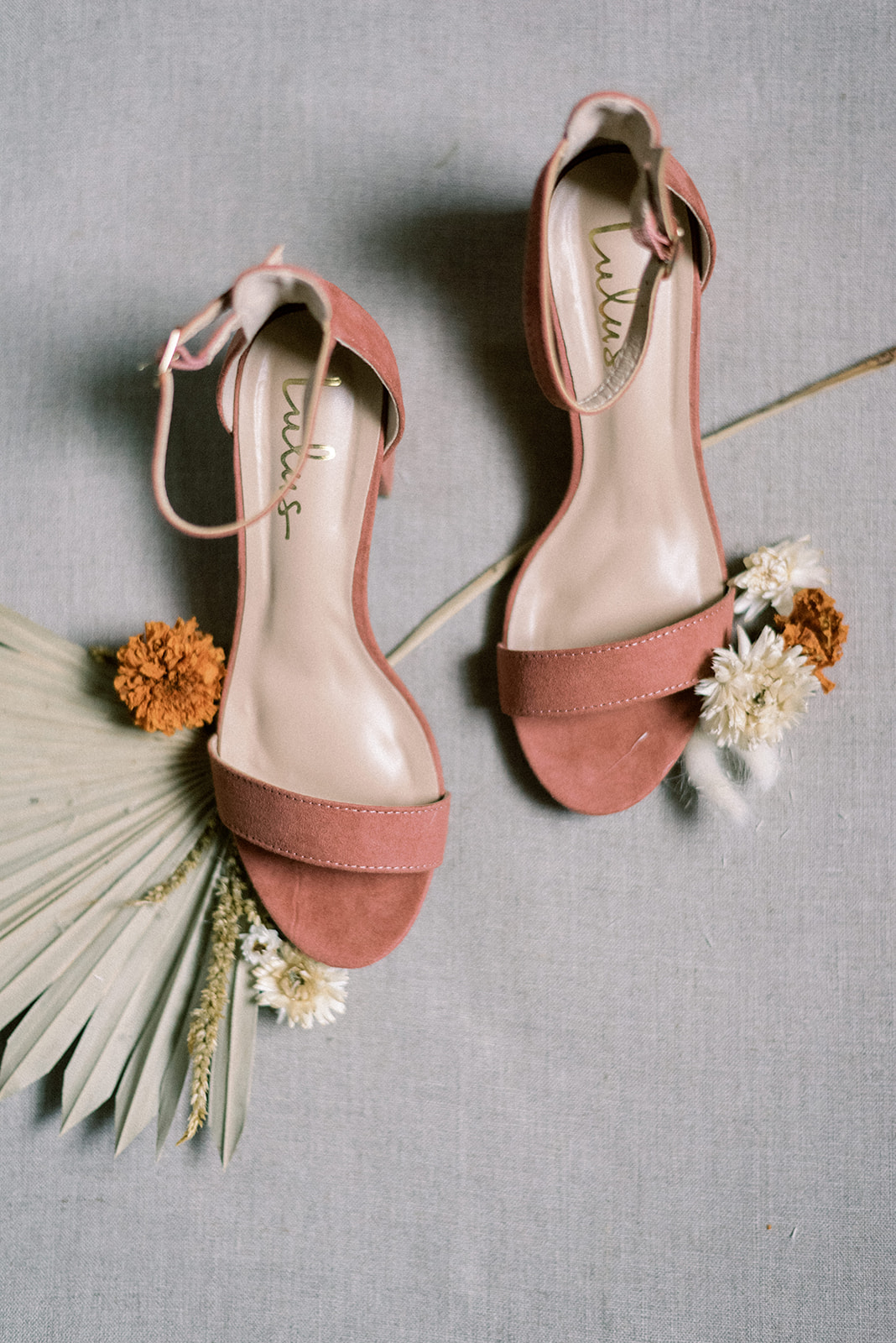 Pennsylvania wedding photographer captures bridal wedding shoes