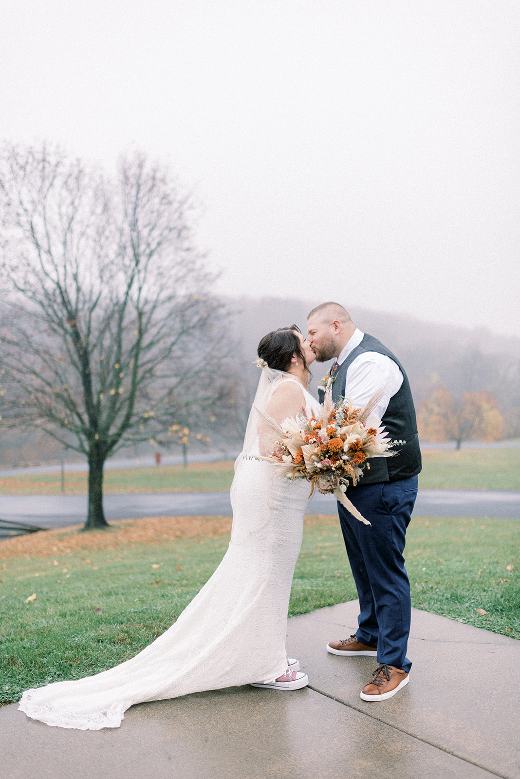 Pennsylvania wedding photographer captures couple kissing after first look
