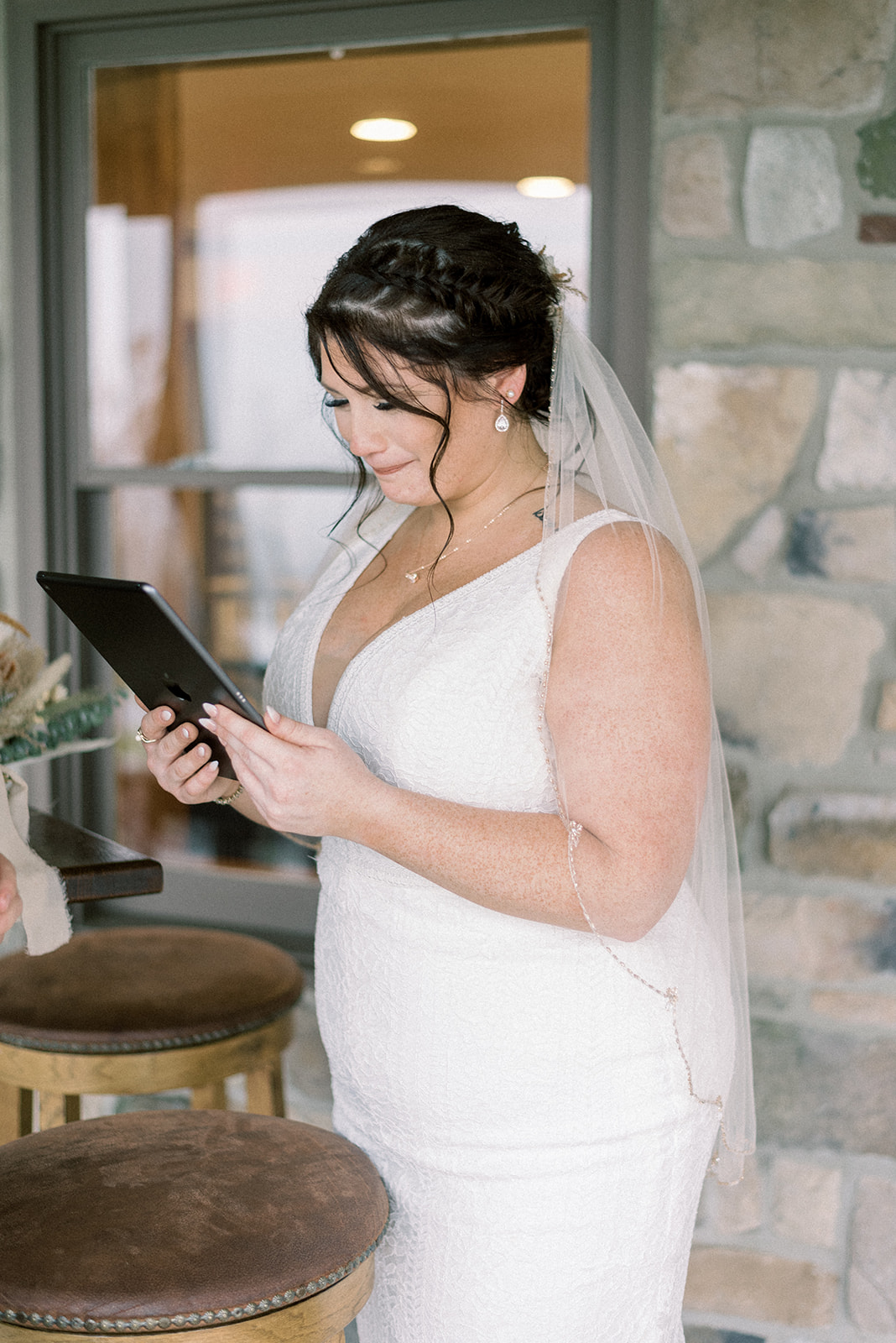 Pennsylvania wedding photographer captures bride getting emotional reading vows