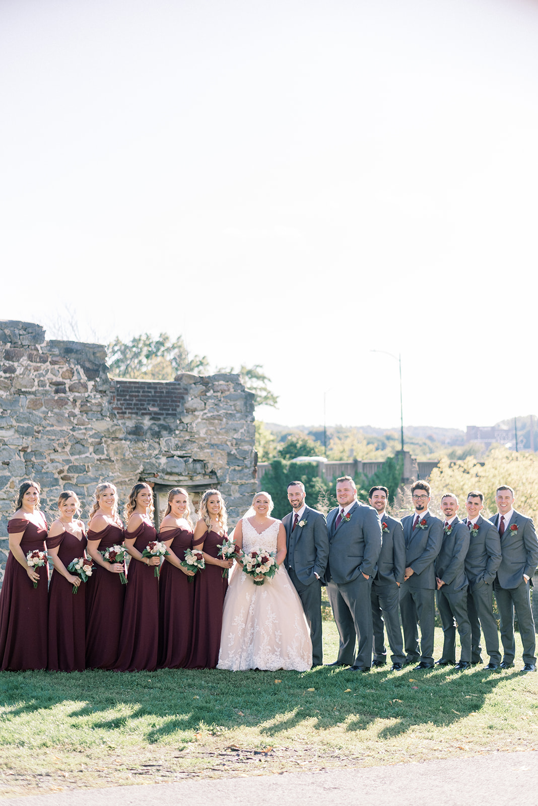Pennsylvania wedding photographer captures wedding party