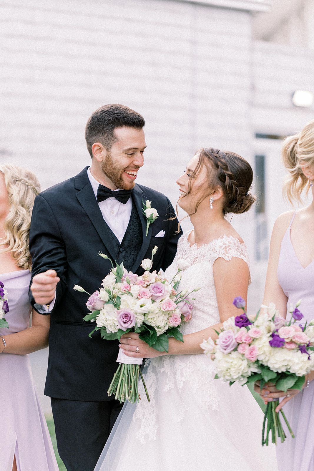 Pennsylvania wedding photographer captures couple celebrating